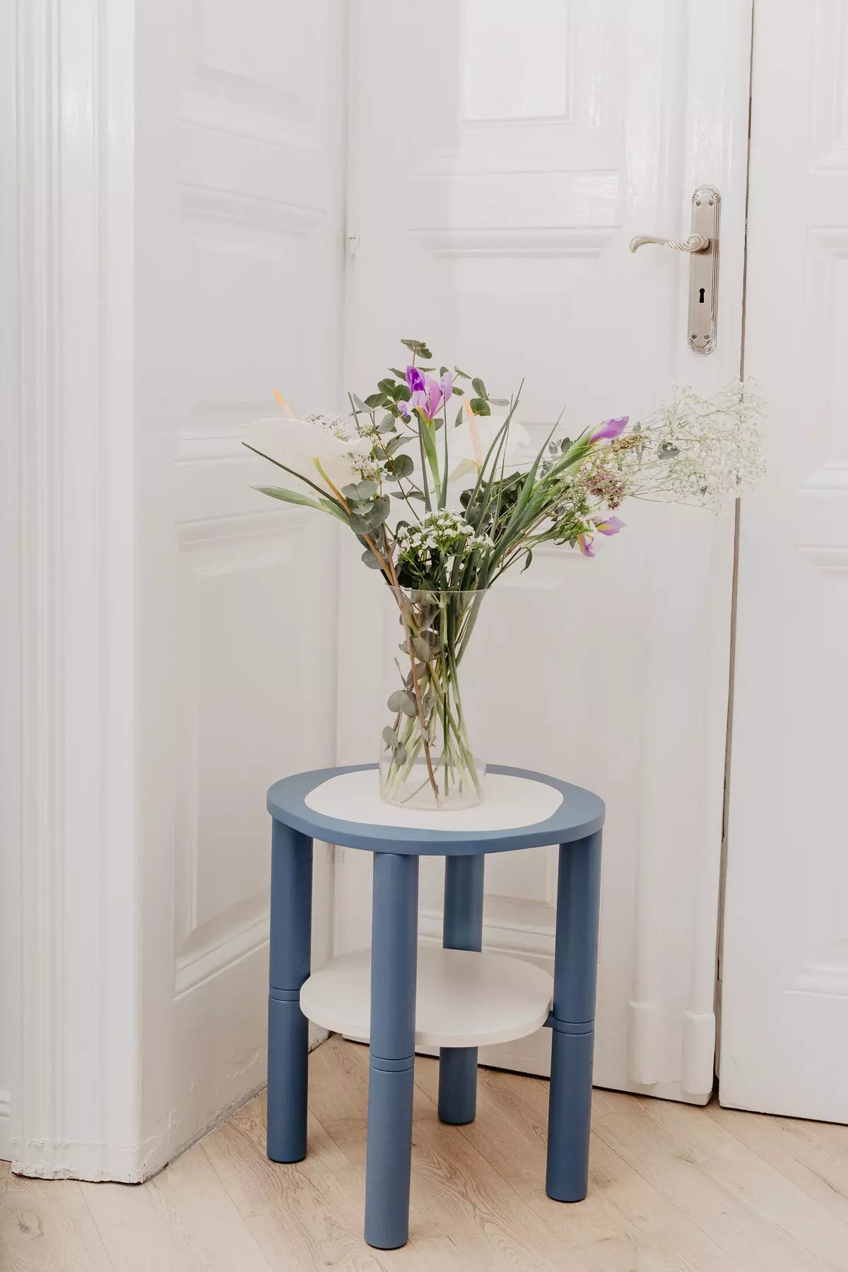 Mosai Small side table Steel Blue/Cream